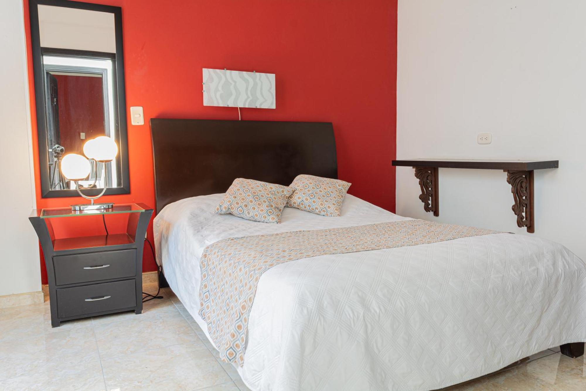 Hotel Victoria Chinchina Екстер'єр фото