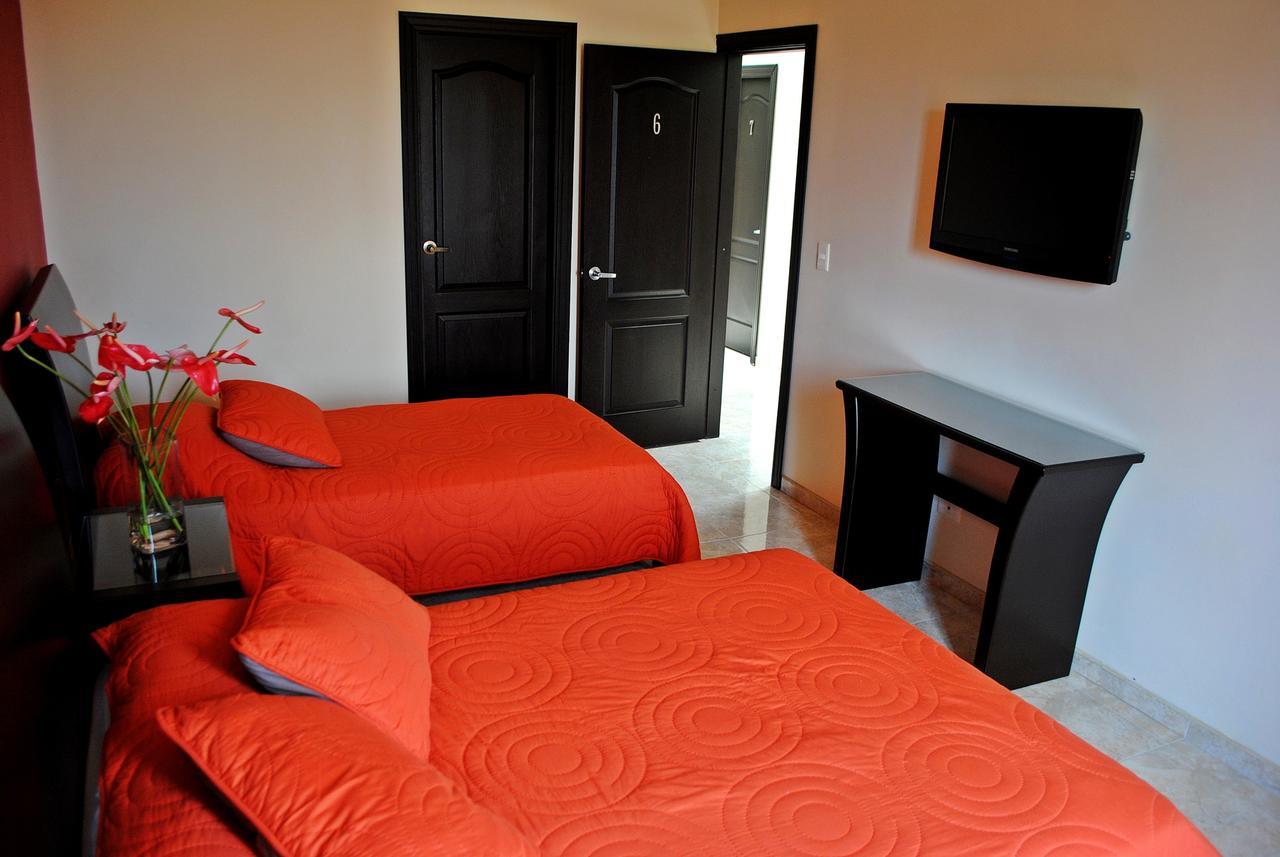 Hotel Victoria Chinchina Екстер'єр фото